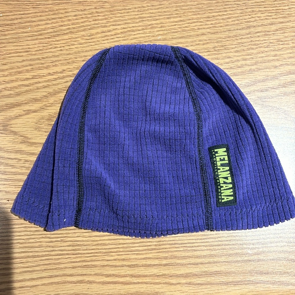 Melanzana microgrid fleece beanie hat